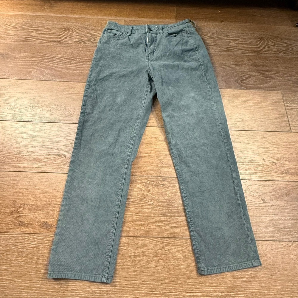American Eagle Corduroy Mom Straight Jean Pants Green Size 6 Holiday Classic